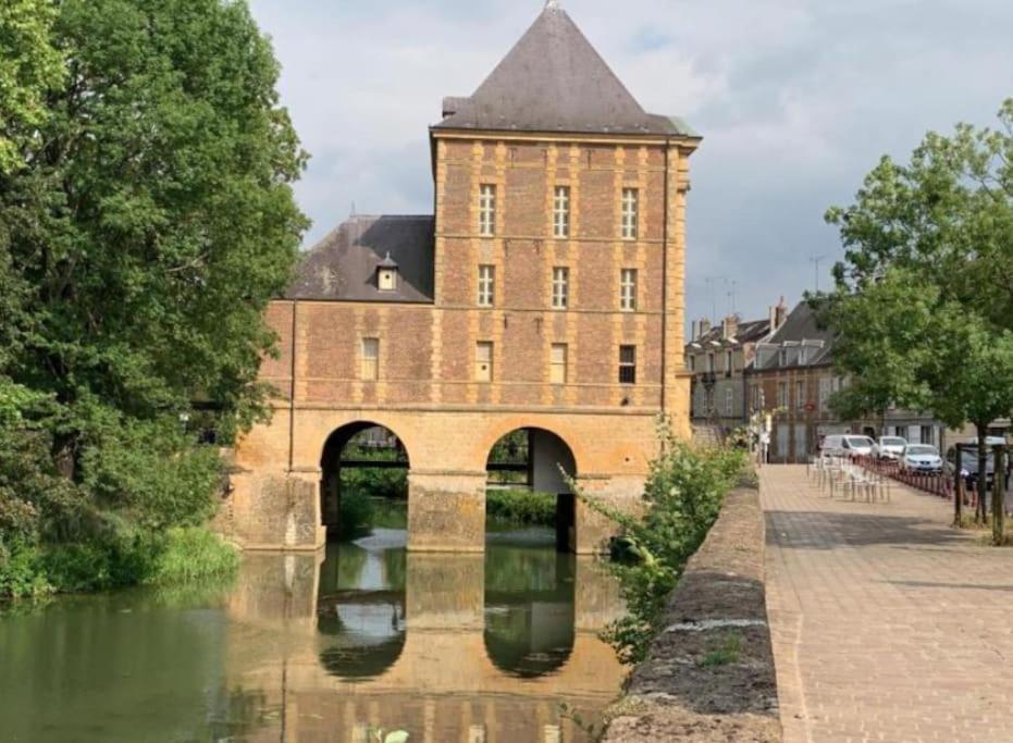 Le Petit Ardennais Charleville-Mézières Exterior foto