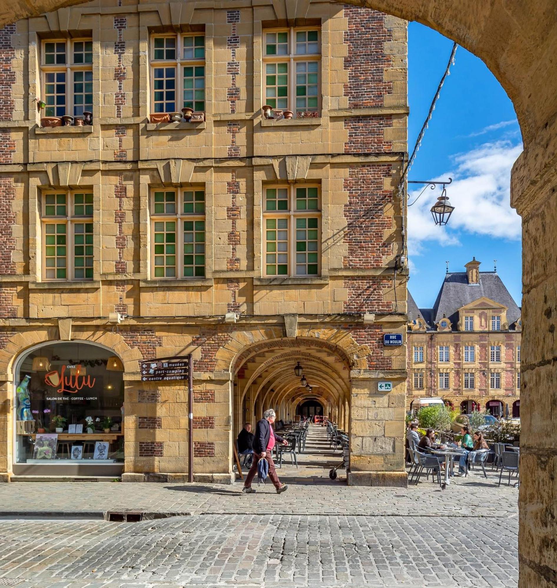 Le Petit Ardennais Charleville-Mézières Exterior foto